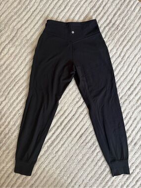 lululemon Black High-Rise Jogger pants